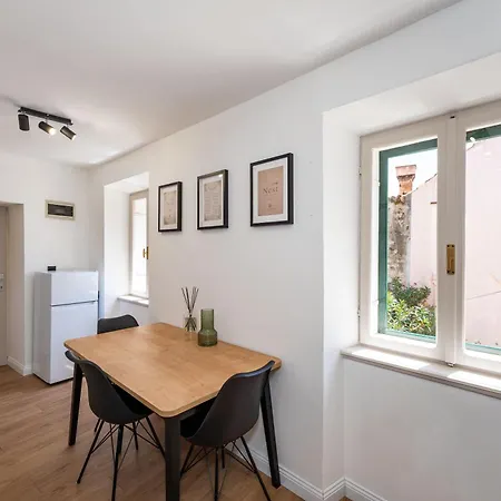 Apartment Nest *