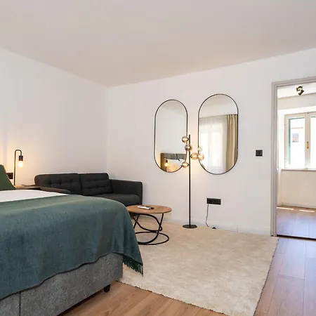 Nest Apartment